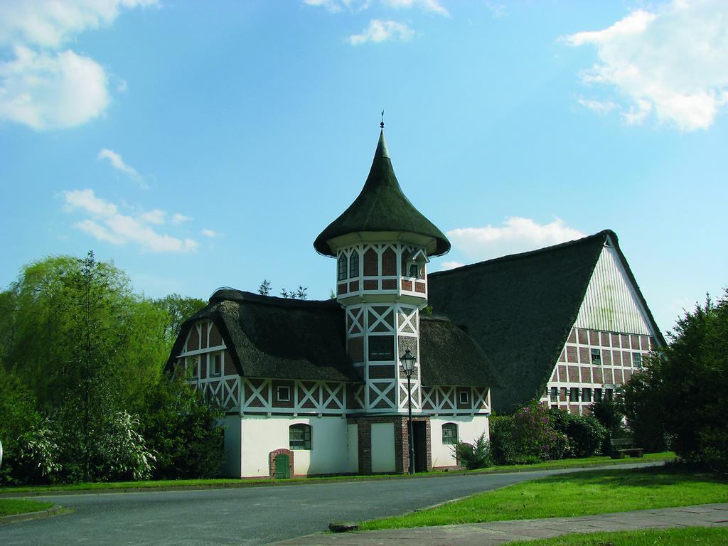 Hotel Taubenhof - Gut Cadenberge Zewnętrze zdjęcie